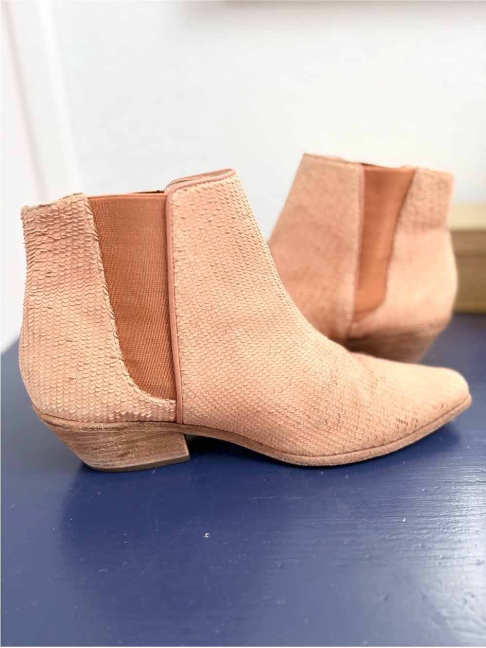 THE GREAT. Women's Blush Peach Textured Suede Chelsea Ankle Boots Sz 7.5